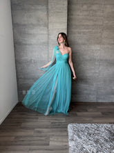 Cargar imagen en el visor de la galería, Jimena - Vestido largo de tul tuquesa
