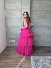 Cargar imagen en el visor de la galería, Sapphira - Vestido de tul magenta
