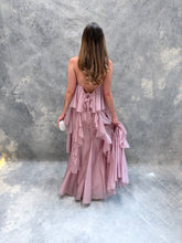 Cargar imagen en el visor de la galería, Rosaleda - Vestido largo de olanes en capas color malva
