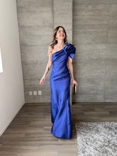 Cargar imagen en el visor de la galería, Cornelia - Vestido largo estructurado azul rey
