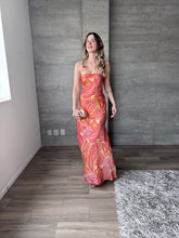 Cargar imagen en el visor de la galería, Freesia - Vestido strapless de satín multicolor
