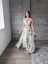Cargar imagen en el visor de la galería, Belle - Vestido largo floral blanco
