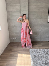 Cargar imagen en el visor de la galería, Maretta - Vestido largo plisado rosa multicolor

