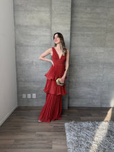 Cargar imagen en el visor de la galería, Juliette - Vestido largo plisado color óxido
