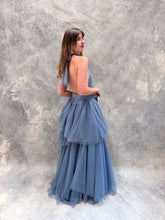 Cargar imagen en el visor de la galería, Barroca- Vestido largo de tul azul polvo
