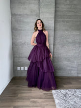 Cargar imagen en el visor de la galería, Barroca - Vestido de tul largo halter morado

