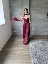 Cargar imagen en el visor de la galería, Carol - Vestido largo vino

