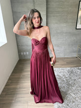 Cargar imagen en el visor de la galería, Carol - Vestido largo vino
