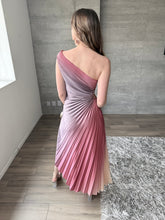 Cargar imagen en el visor de la galería, Athena - Vestido midi plisado multicolor
