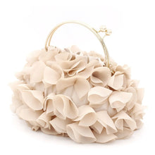 Cargar imagen en el visor de la galería, Clutch floral con asa
