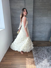 Cargar imagen en el visor de la galería, Lena - Vestido de tul midi color crema
