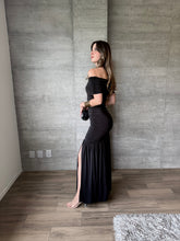 Cargar imagen en el visor de la galería, Theia - Vestido largo strapless negro
