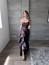 Cargar imagen en el visor de la galería, Brunate - Vestido largo strapless chocolate
