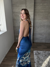 Cargar imagen en el visor de la galería, Giulietta - Vestido satinado azul
